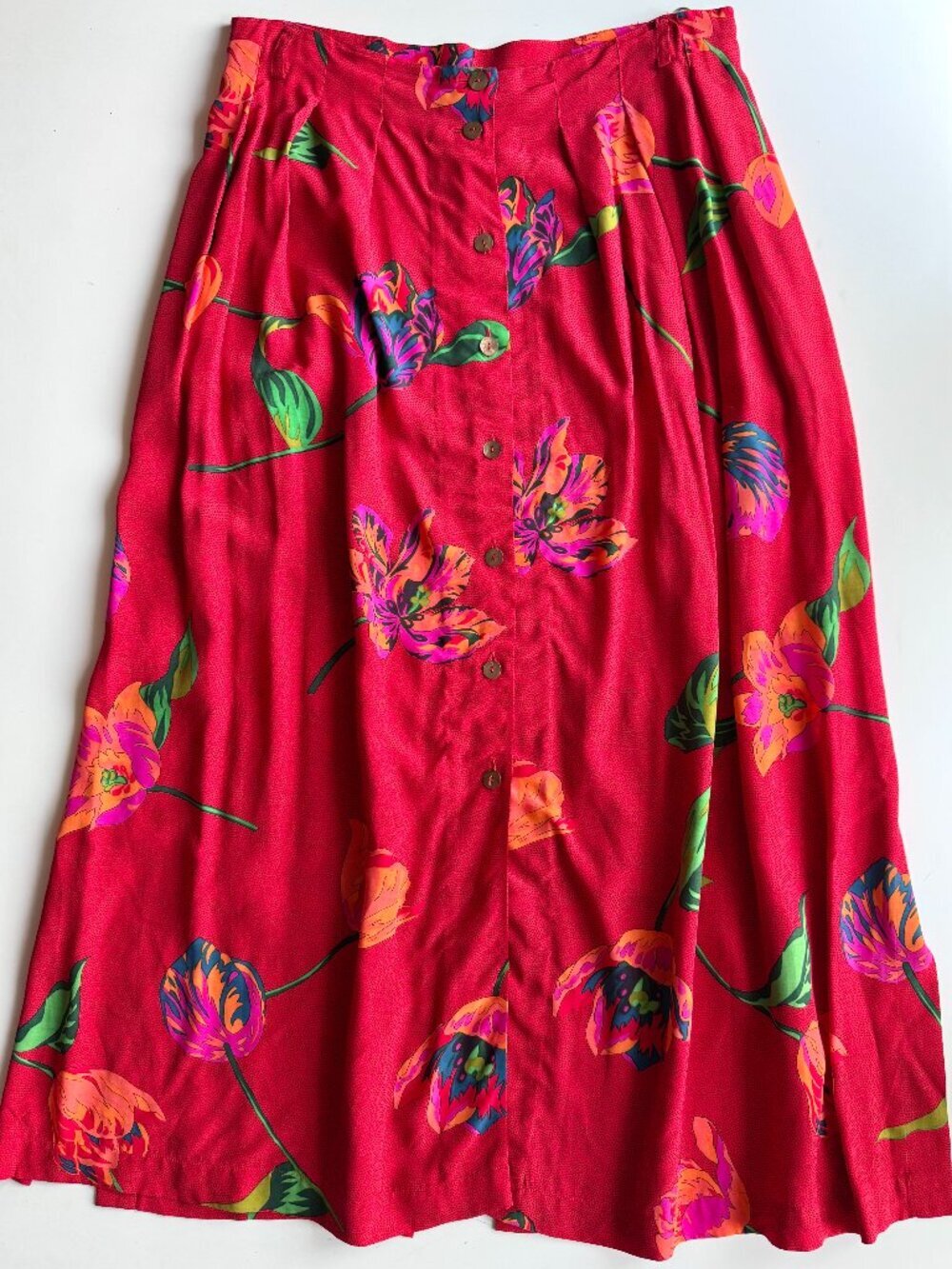 Vintage 80's MONDI Red Floral ViscosePleated A-Line Midi Skirt, Size 18 - Picture 6 of 14